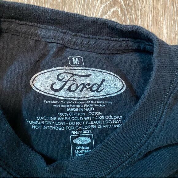 Crop black graphic t-shirt Ford Thunderbird
grunge vintage car tee top M - Picture 5 of 6